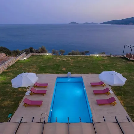 Villa Denize Sıfır özel Plajlı *