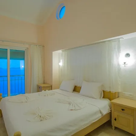Denize Sıfır özel Plajlı * Kaş