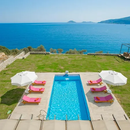 Denize Sıfır özel Plajlı Villa Kaş