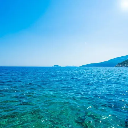 Denize Sıfır özel Plajlı Kaş