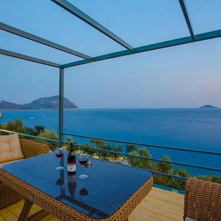 Villa Denize Sıfır özel Plajlı